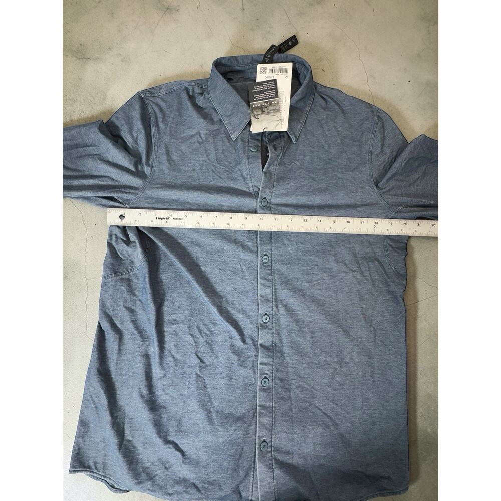 Lululemon Men's Commission Shirt Size Medium , Denim Comfortable Button Down - Picture 2 of 7